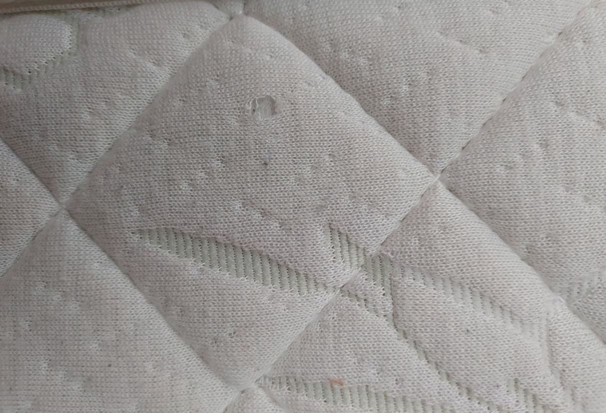 Coutil et finitions du matelas Hypnia Bien-Être Suprême