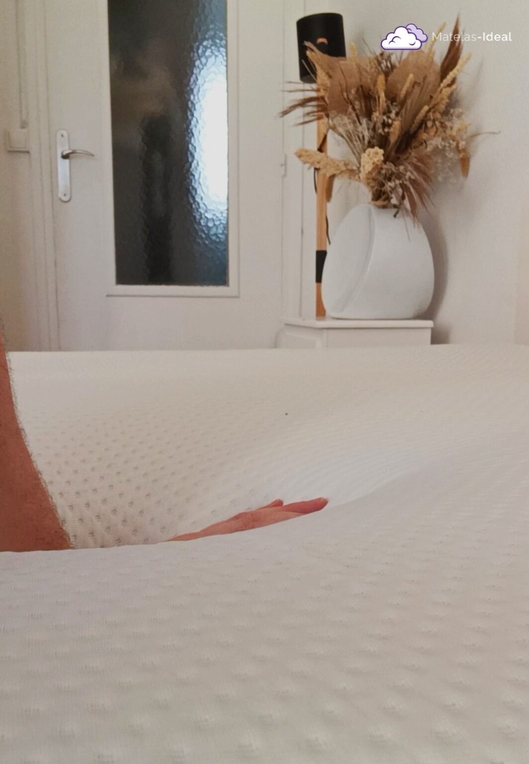 Test de fermeté du Emma Hybride Premium II avec instruments de mesure